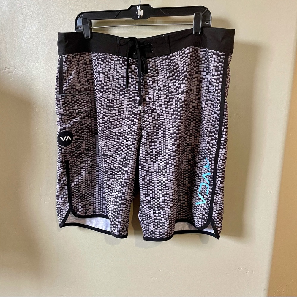 RVCA men’s board swim shorts 36